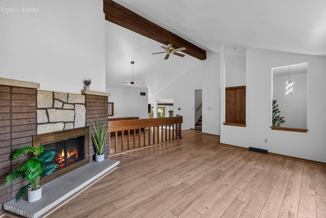 5377 S 48th STREET, Greenfield, WI 53220