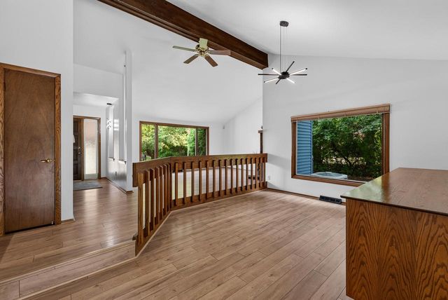 5377 S 48th STREET, Greenfield, WI 53220