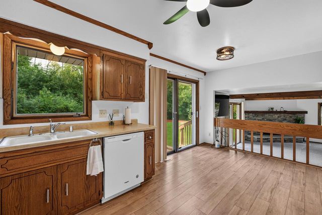 5377 S 48th STREET, Greenfield, WI 53220
