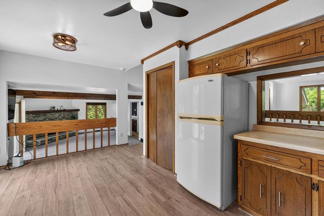 5377 S 48th STREET, Greenfield, WI 53220
