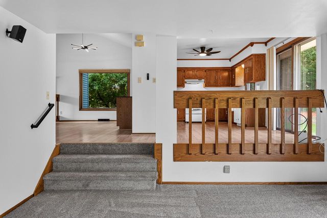 5377 S 48th STREET, Greenfield, WI 53220