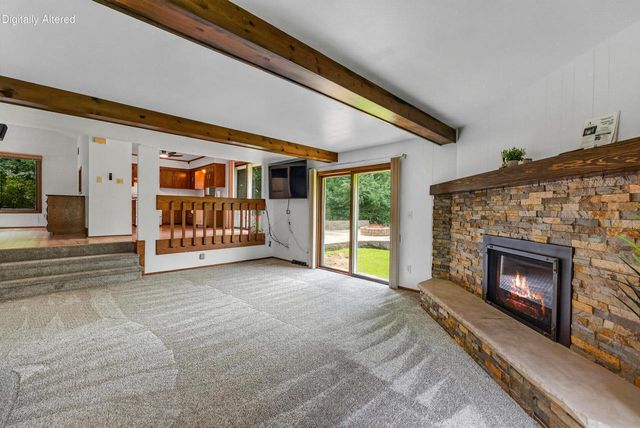 5377 S 48th STREET, Greenfield, WI 53220