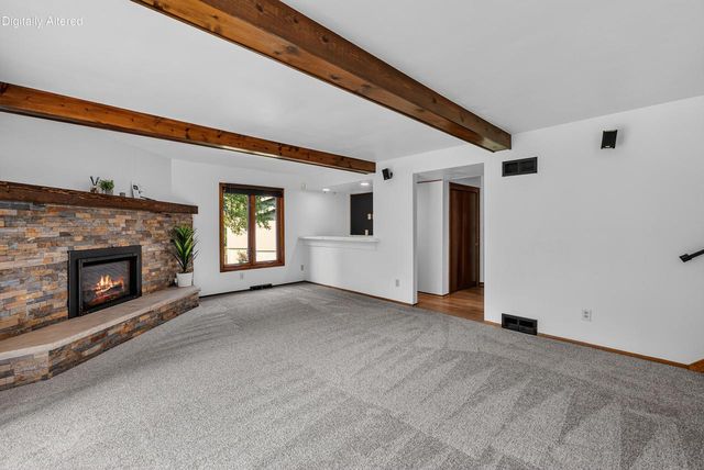 5377 S 48th STREET, Greenfield, WI 53220