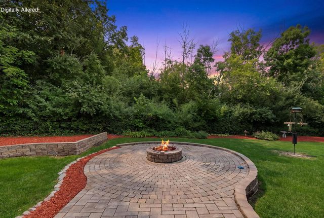5377 S 48th STREET, Greenfield, WI 53220