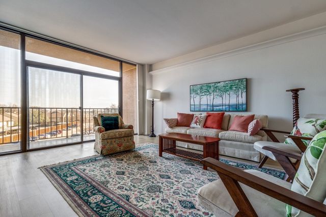 5200 Keller Springs Road 317, Dallas, TX 75248