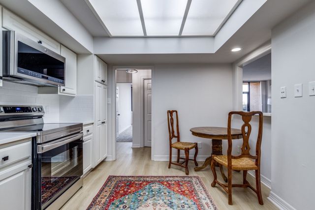 5200 Keller Springs Road 317, Dallas, TX 75248