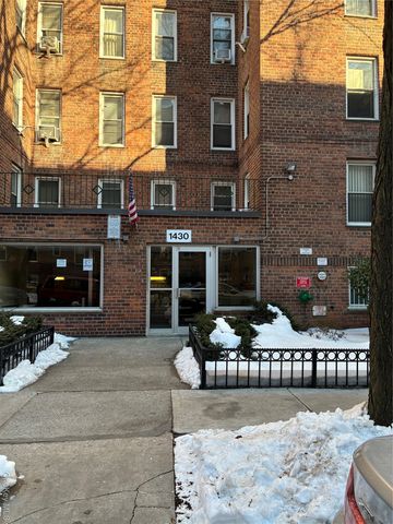 1430 Thieriot Avenue 5L, Bronx, NY 10460