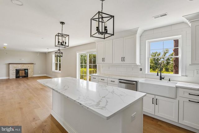 218 4TH AVE, Newtown Square, PA 19073