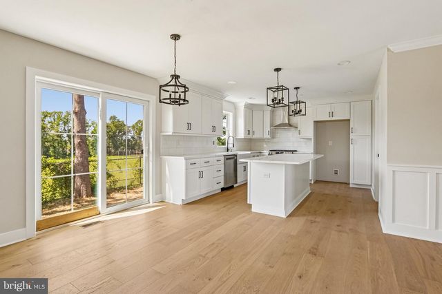 218 4TH AVE, Newtown Square, PA 19073