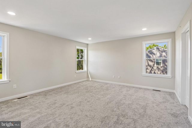 218 4TH AVE, Newtown Square, PA 19073