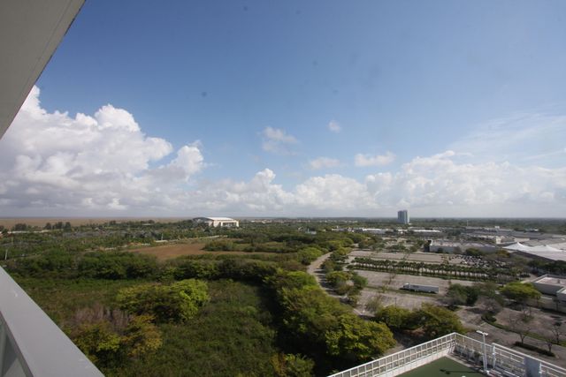 2000 Metropica Way 1609, Sunrise, FL 33323