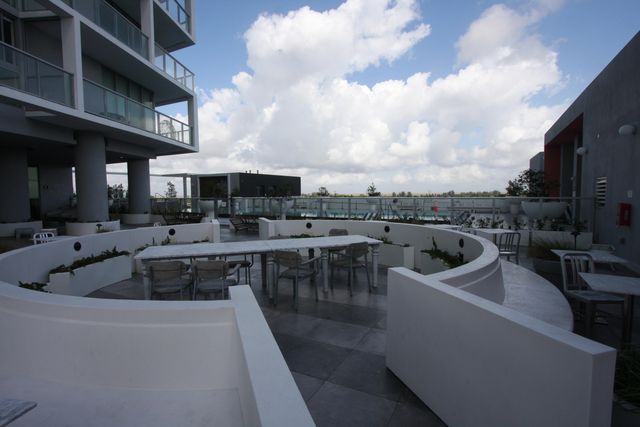 2000 Metropica Way 1609, Sunrise, FL 33323
