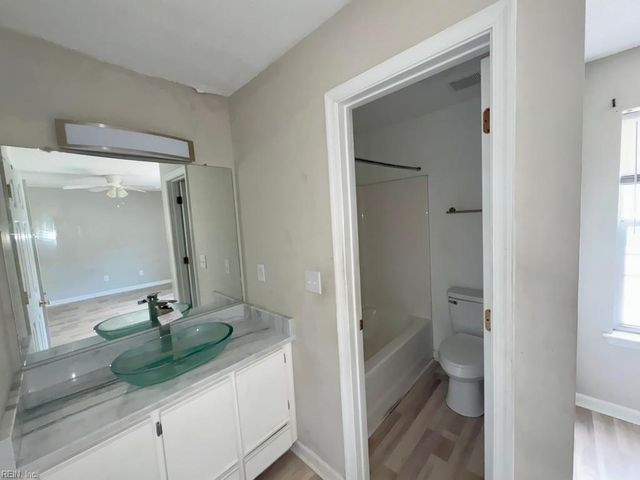 42 Cooper DR, Portsmouth, VA 23702