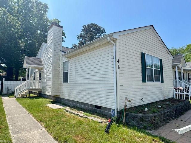 42 Cooper DR, Portsmouth, VA 23702