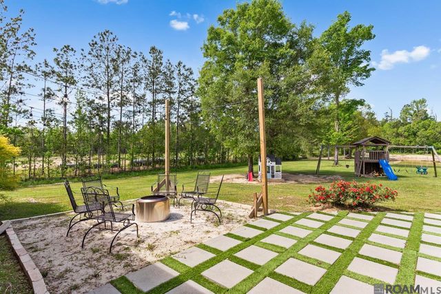 34435 Quarter Horse Ln, Walker, LA 70785
