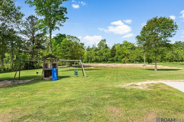34435 Quarter Horse Ln, Walker, LA 70785