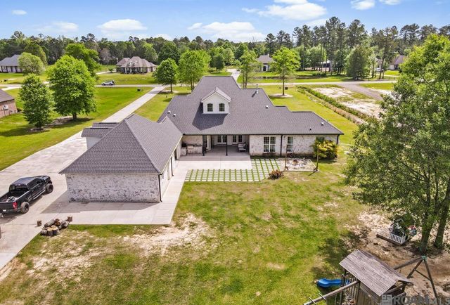 34435 Quarter Horse Ln, Walker, LA 70785
