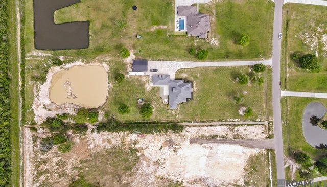 34435 Quarter Horse Ln, Walker, LA 70785