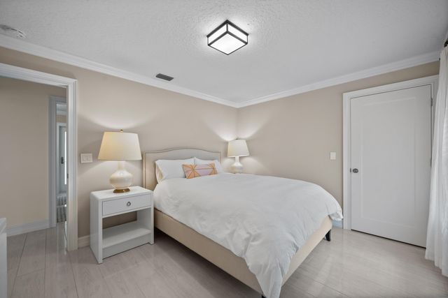 13741 Sheffield Street, Wellington, FL 33414