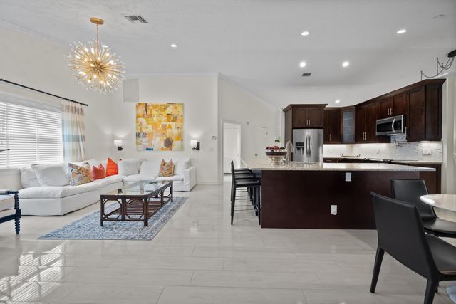 13741 Sheffield Street, Wellington, FL 33414