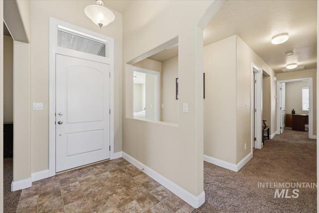 5020 W Los Flores St, Meridian, ID 83646