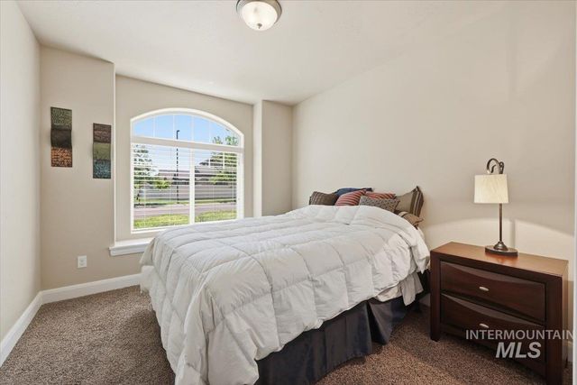 5020 W Los Flores St, Meridian, ID 83646