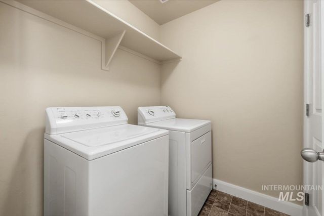 5020 W Los Flores St, Meridian, ID 83646