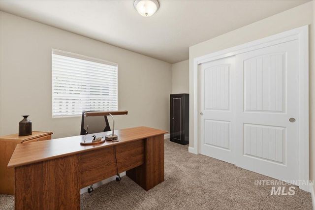 5020 W Los Flores St, Meridian, ID 83646
