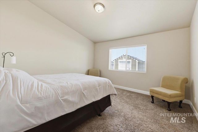 5020 W Los Flores St, Meridian, ID 83646
