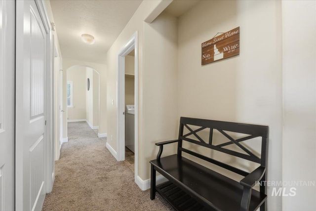 5020 W Los Flores St, Meridian, ID 83646