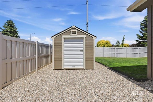 5020 W Los Flores St, Meridian, ID 83646