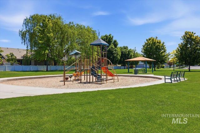 5020 W Los Flores St, Meridian, ID 83646