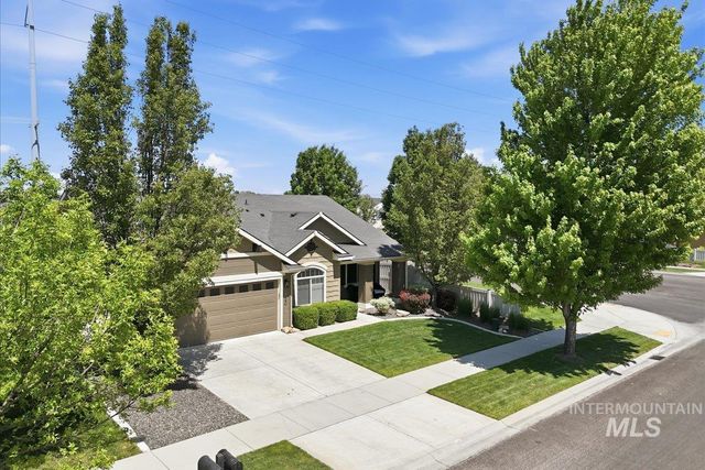 5020 W Los Flores St, Meridian, ID 83646