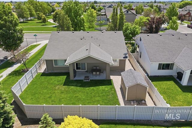 5020 W Los Flores St, Meridian, ID 83646
