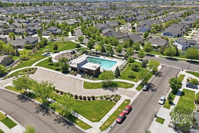 5020 W Los Flores St, Meridian, ID 83646