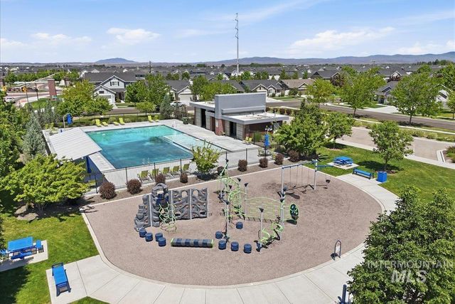 5020 W Los Flores St, Meridian, ID 83646