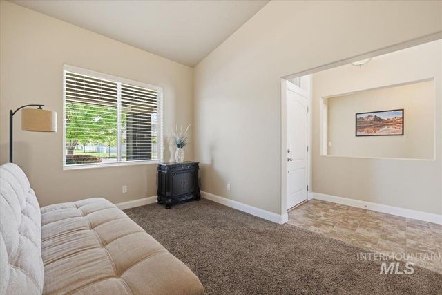 5020 W Los Flores St, Meridian, ID 83646