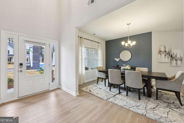 1352 Stephens View Drive, Loganville, GA 30052