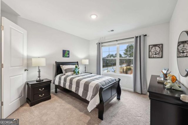 1352 Stephens View Drive, Loganville, GA 30052