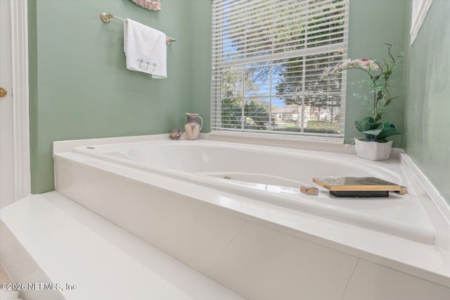 700 PINECREST ISLE Court, St. Augustine, FL 32092