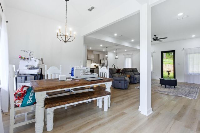 1612 Sorrell Road, Benton, AR 72015