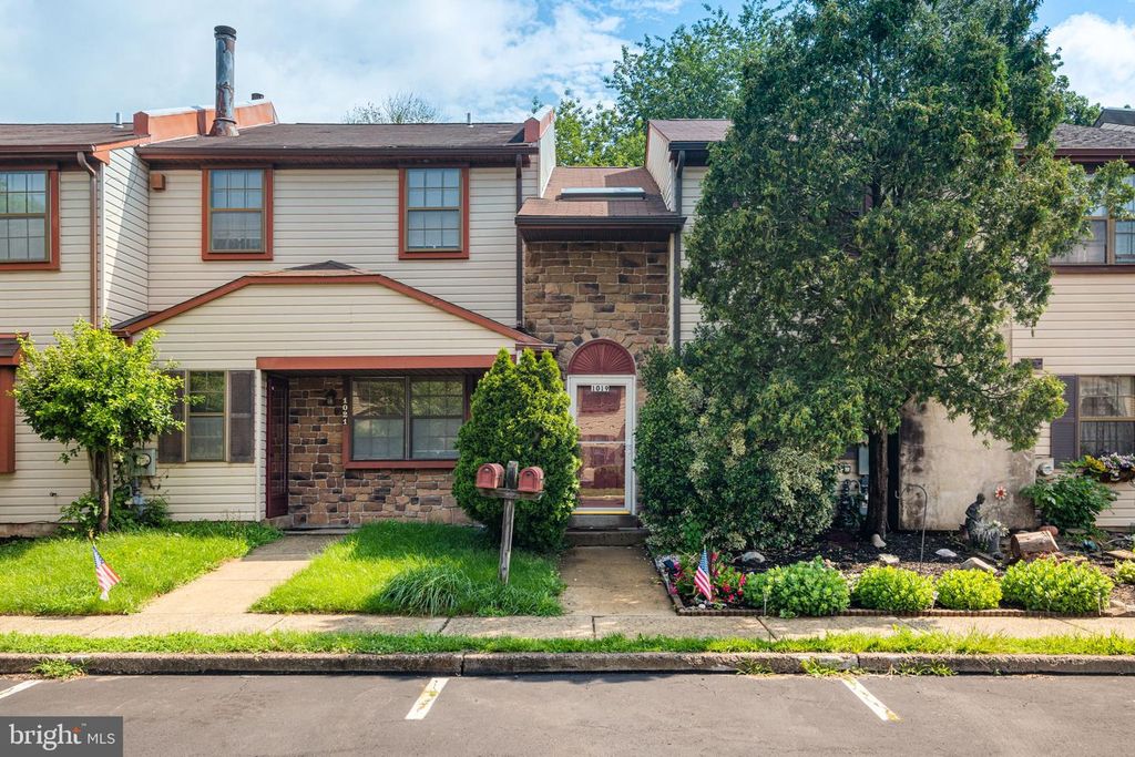 1019 BANCROFT PL, Warminster, PA 18974