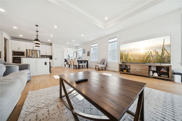 108 Heather Dr, North Strabane, PA 15317