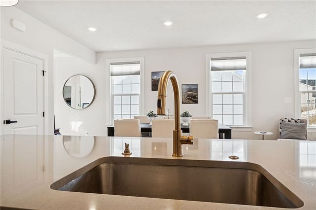 108 Heather Dr, North Strabane, PA 15317