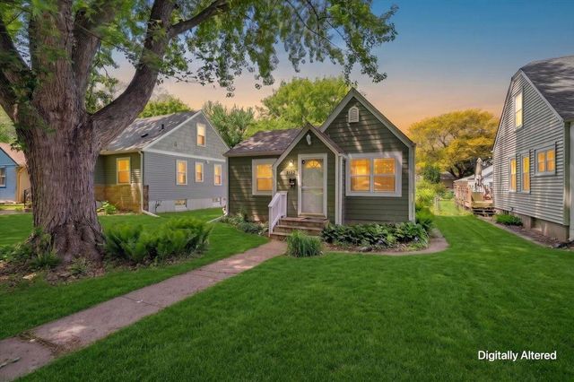 5516 34th Avenue S, Minneapolis, MN 55417