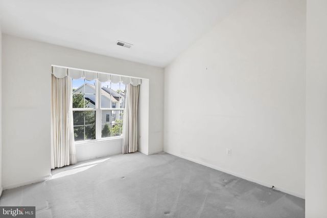 20380 ASHCROFT TER, Sterling, VA 20165