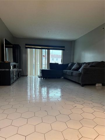 4176 Inverrary Dr 103, Lauderhill, FL 33319