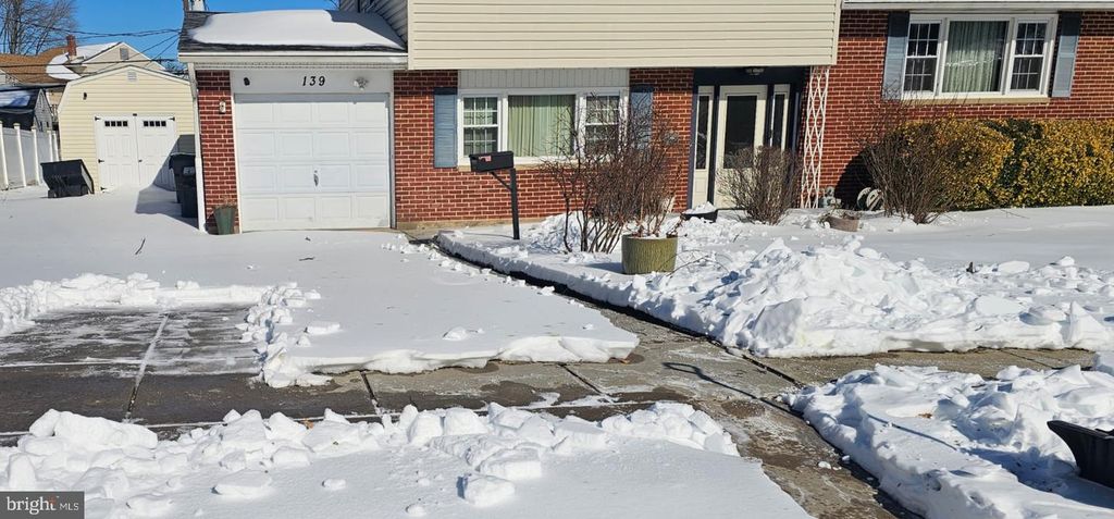 139 HONEYWELL DR, Claymont, DE 19703