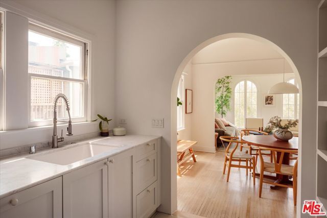 852 Hyperion Avenue, Los Angeles, CA 90029