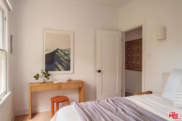 852 Hyperion Avenue, Los Angeles, CA 90029